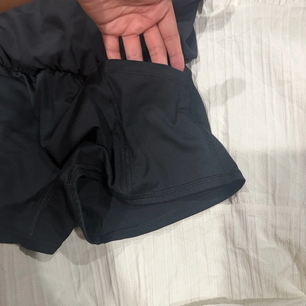 ALO Yoga lightweight athletic